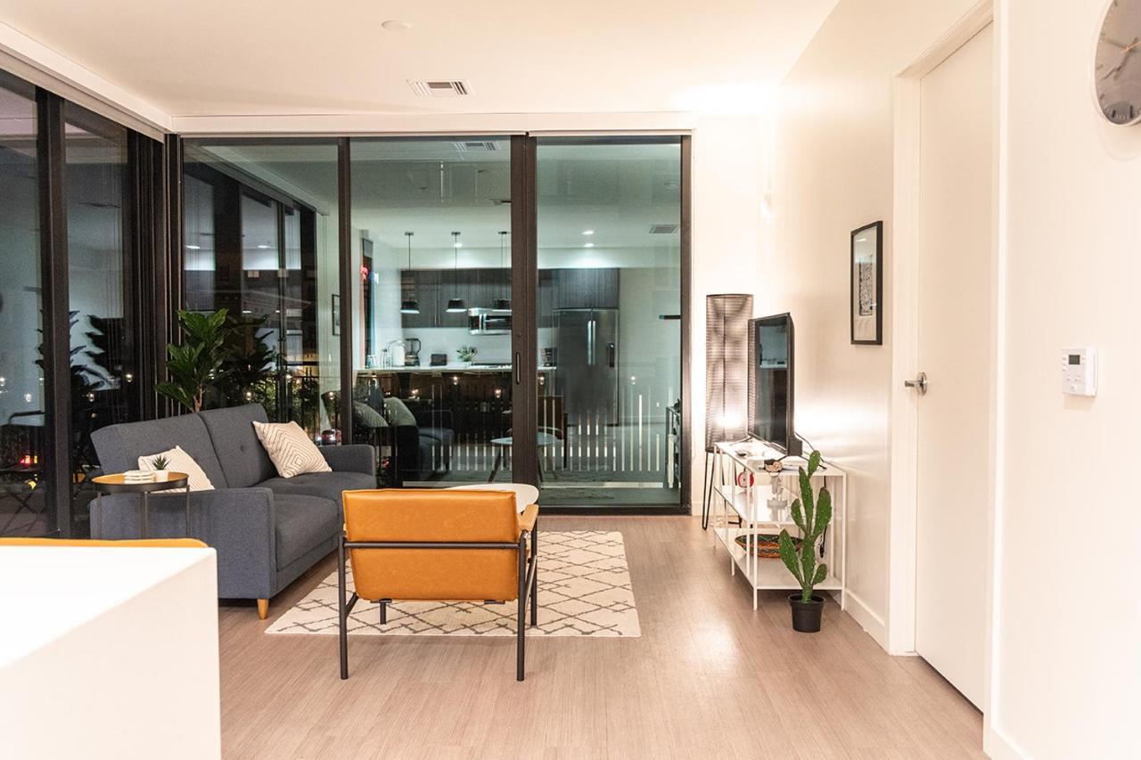 شقة توسن  في Luxe Insta-Worthy Retreat Located Downtown المظهر الخارجي الصورة